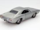 电影:速度与激情~多米尼克(Dom)驾驶的道奇Charger R / T 银色 1:32 佳大 Jada Toys