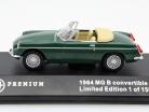 MG B Convertible jaar 1964 groen 1:43 Triple9