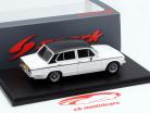 Triumph Dolomite Sprint ano 1973 branco / preto 1:43 Spark