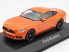 Ford Mustang Fastback år 2016 appelsin 1:43 Norev