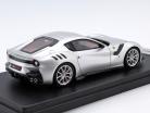 Ferrari F12 TDF année 2015 argent 1:43 LookSmart