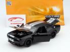 Dodge Challenger SRT Hellcat год 2015 черный / серебряный 1:24 Jada Toys