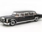 Mercedes-Benz 600 Pullman anno 1966 nero 1:18 SunStar