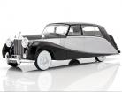 Rolls Royce Silver Wraith Empress by Hooper schwarz / silber 1:18 ModelCar Group