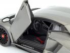 Lamborghini Aventador LP750-4 SV ano 2015 esteira cinzento 1:18 AUTOart