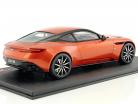 Aston Martin DB11 Baujahr 2017 cinnabar orange 1:18 TrueScale