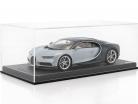Bugatti Chiron año de construcción 2017 azul claro / azul oscuro 1:18 MR Models