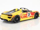 Porsche 918 Spyder Weissach Package anno di costruzione 2015 giallo con rosso strisce 1:18 Minichamps