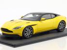 Aston Martin DB11 sunburst gelb 1:18 TrueScale