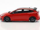 Ford Focus RS ano de construção 2018 vermelho 1:18 OttOmobile
