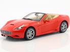 Ferrari California V8 Año 2008 rojo con Hardtop 1:18 HotWheels Foundation
