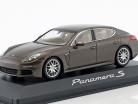 Porsche Panamera S Gen. II Baujahr 2014 braun metallic 1:43 Minichamps