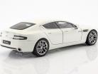 Aston Martin Rapide S Year 2015 stratos White 1:18 AUTOart