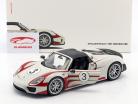 Porsche 918 Spyder #3 Salzburg Design bianco / rosso 1:18 Welly