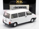 Volkswagen VW T4 Bus Caravelle Baujahr 1992 weiß 1:18 KK-Scale