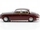 Jaguar MK II année de construction 1960 sombre rouge 1:24 WhiteBox