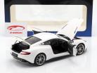 Aston Martin Vanquish jaar 2015 wit 1:18 AUTOart