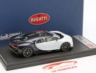 Bugatti Chiron Skyview white / dark blue metallic 1:43 LookSmart