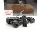Batmobile 同 Batman 人物 电影 Justice League (2017) 灰色 1:24 Jada Toys