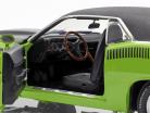 Plymouth Barracuda AAR mit Vinyldach Baujahr 1970 sublime grün 1:18 GMP