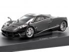 Pagani Huayra år 2011 sort / sølv 1:43 AUTOart