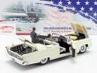 Lincoln Continental MK III Cabriolet 1958 J. F. Kennedy avec figurines 1:18 SunStar