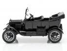 Ford Model T Byggeår 1925 med 2 figurer Laurel & Hardy 1:24 SunStar