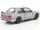 BMW M3 (E30) Anno di costruzione 1990 argento metallico 1:18 Solido