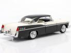 Chrysler St. Regis Bouw jaar 1956 wolk wit / raaf zwart 1:18 GMP