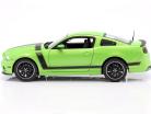 Ford Mustang Boss 302 Year 2013 green 1:18 ShelbyCollectibles