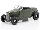 Ford Roadster Byggeår 1932 Green with Envy mørkegrøn / sort 1:18 GMP