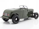 Ford Roadster Byggeår 1932 Green with Envy mørkegrøn / sort 1:18 GMP