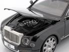 Bentley Mulsanne Grand Limousine by Mulliner 2017 onyx black 1:18 Almost Real