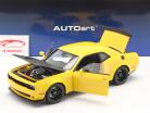 Dodge Challenger SRT Hellcat Widebody Byggeår 2018 gul / sort 1:18 AUTOart