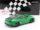 Porsche 911 (992) Turbo S Baujahr 2020 pythongrün 1:18 Minichamps