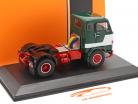 Volvo F89 Année de construction 1970 vert / blanc 1:43 Ixo