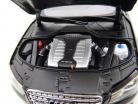 Audi A8 L W12 Jaar 2010 jet zwart / zwart nacht 1:18 Kyosho