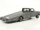 Ford F-350 Ramp Truck 1970 highland grün 1:18 GMP