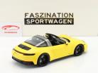 Porsche 911 (992) Targa 4 GTS Byggeår 2021 racing gul 1:18 Minichamps