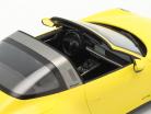 Porsche 911 (992) Targa 4 GTS Byggeår 2021 racing gul 1:18 Minichamps