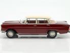 Mercedes-Benz 220SE (W111) Baujahr 1966 dunkelrot / creme weiß 1:18 Cult Scale