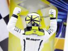 Jenson Button Fahrerfigur Formel 1 stehend Siegerfaust 1:18 TopMo