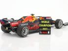 Max Verstappen Red Bull RB16B #33 vinder Abu Dhabi formel 1 Verdensmester 2021 1:18 Minichamps