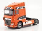 DAF XF Space Cab Byggeår 2016 orange 1:18 Premium ClassiXXs