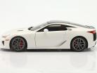 Lexus LFA Byggeår 2010 hvid / kulstof 1:18 AUTOart