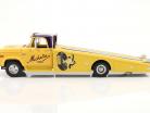 Dodge D-300 Ramp Truck Michelin Byggeår 1970 gul 1:18 GMP