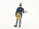 新聞売り 形 1:18 LeMansMiniatures