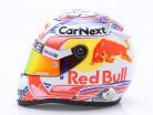 Max Verstappen Red Bull #1 USA GP Formel 1 Weltmeister 2022 Helm 1:2 Schuberth