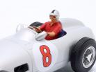 J.-M. Fangio Mercedes-Benz W196 #8 Weltmeister Formel 1 1955 mit Fahrerfigur 1:18 WERK83