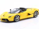 Ferrari LaFerrari Aperta 建設年 2016 黄色 1:18 BBR